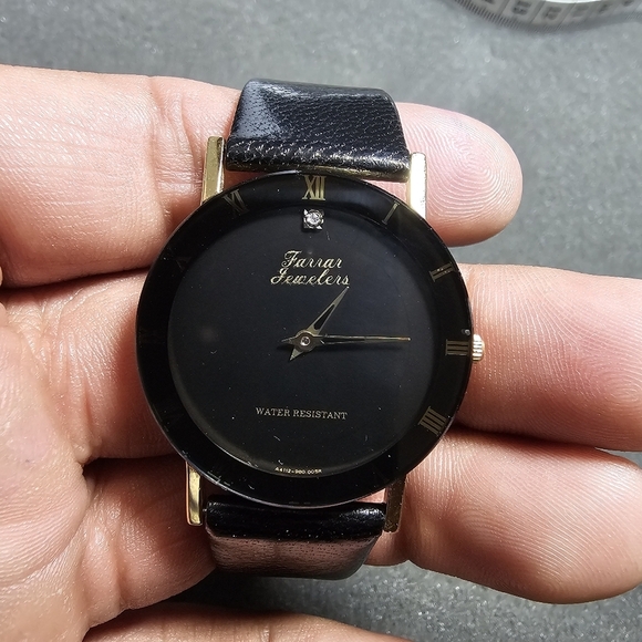 Farrar Jewelers Ladies Fashion Quartz Watch Working Black Gold Roman Numeral see - Picture 1 of 10